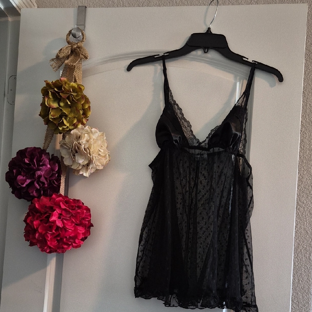 Elegant Black Lace Chemise